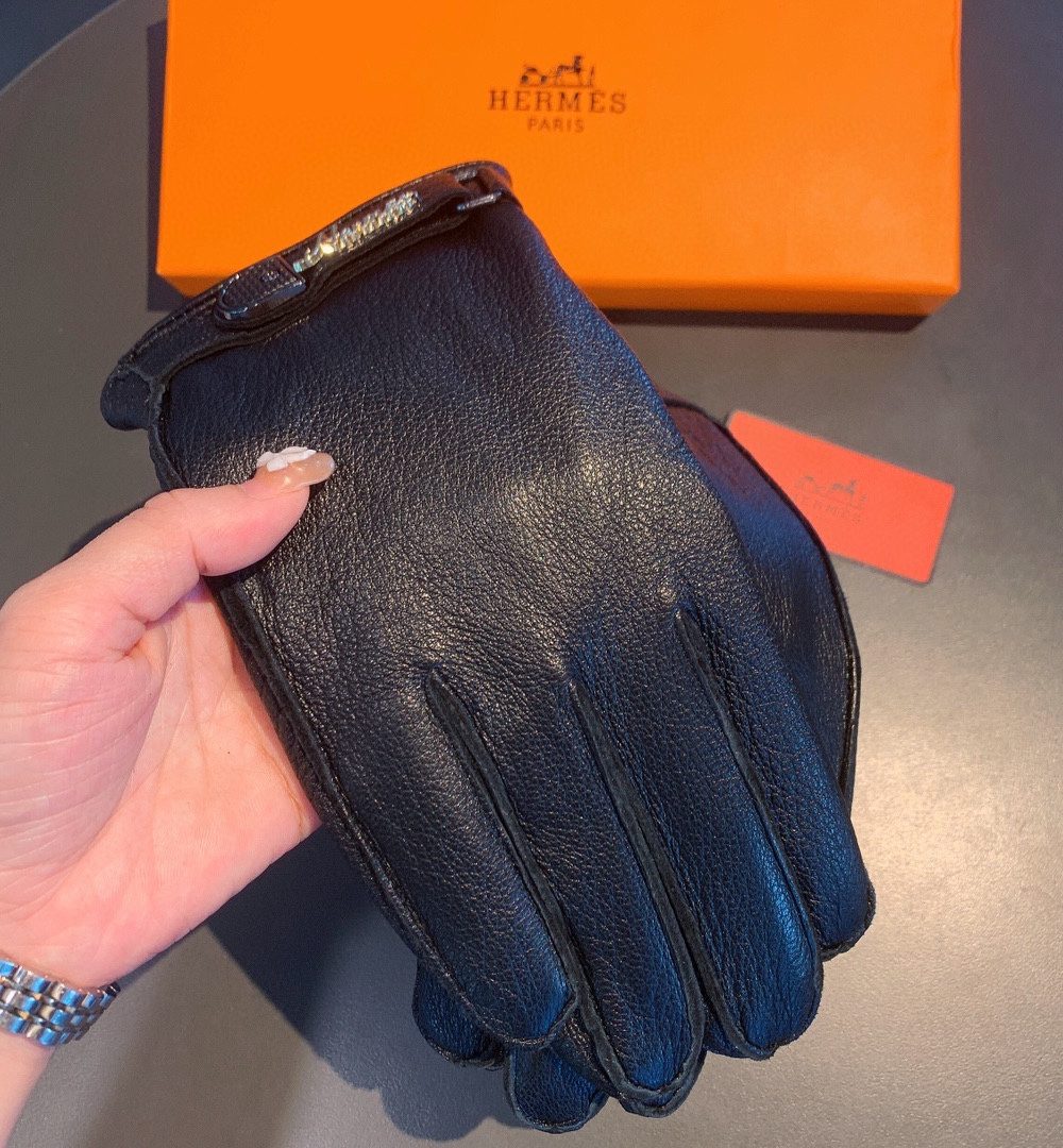 Hermes Soya Gloves In Black