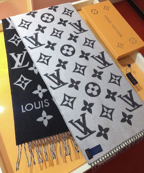 LV Essential Monogram Black/White Scarf