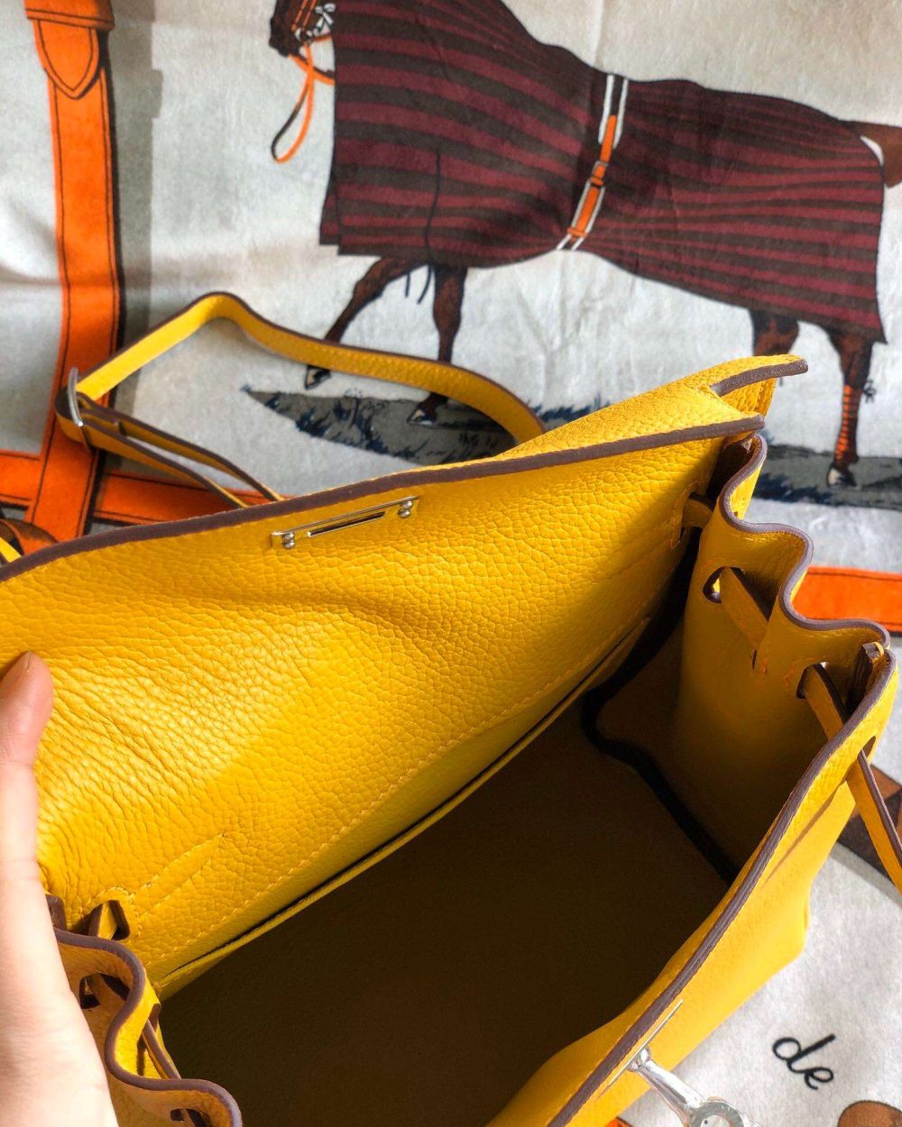 1:1 Replica Kelly Danse II Bag Swift Yellow/Black/Brown/Pink/Red For Women 22cm / 8.7in