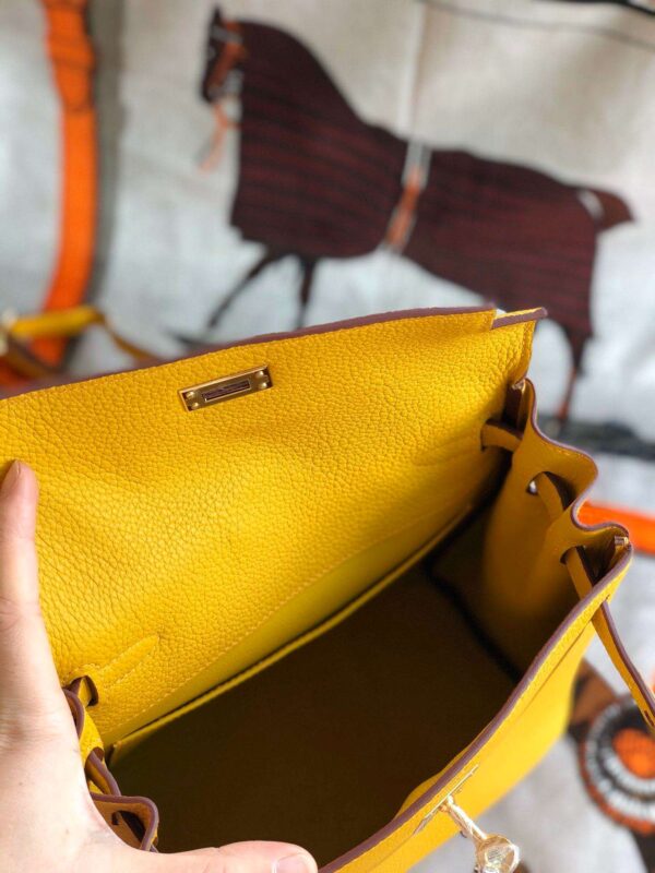 1:1 Replica Kelly Danse II Bag Swift Yellow/Black/Brown/White/Orange For Women 22cm / 8.7in
