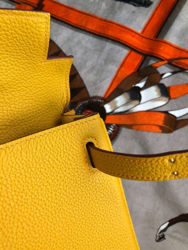 1:1 Replica Kelly Danse II Bag Swift Yellow/Black/Brown/White/Orange For Women 22cm / 8.7in