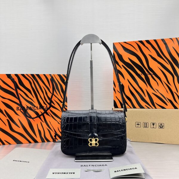 Lady Flap Small Shoulder Bag In Black/ White For Women 8.5in/22cm
