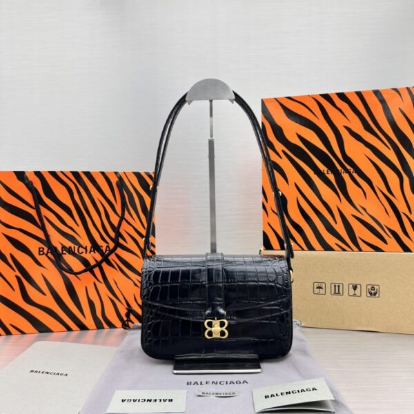 Lady Flap Small Shoulder Bag In Black/ White For Women 8.5in/22cm