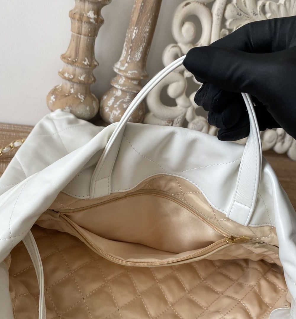 [REP 1:1] Large 22 Backpack Black/White For Women 19.9in / 51cm AS3313