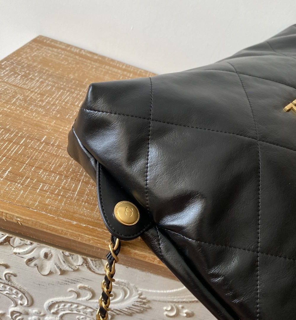 [REP 1:1] Large 22 Backpack Black/White For Women 19.9in / 51cm AS3313