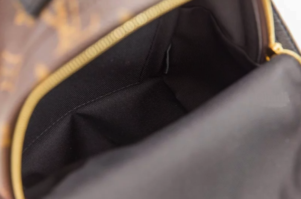 LC06 - Louis Vuitton Women's Fashion Bag