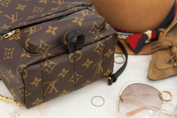 LC06 - Louis Vuitton Women's Fashion Bag