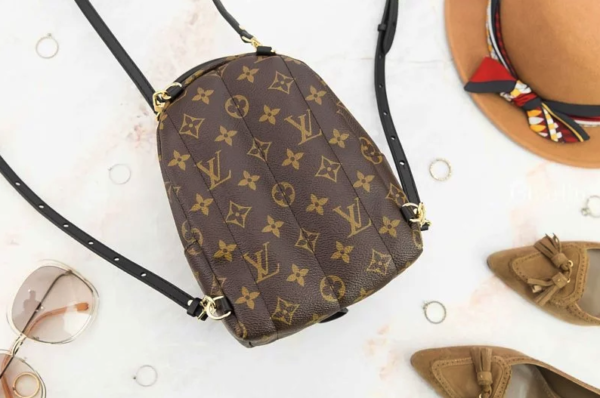 LC06 - Louis Vuitton Women's Fashion Bag