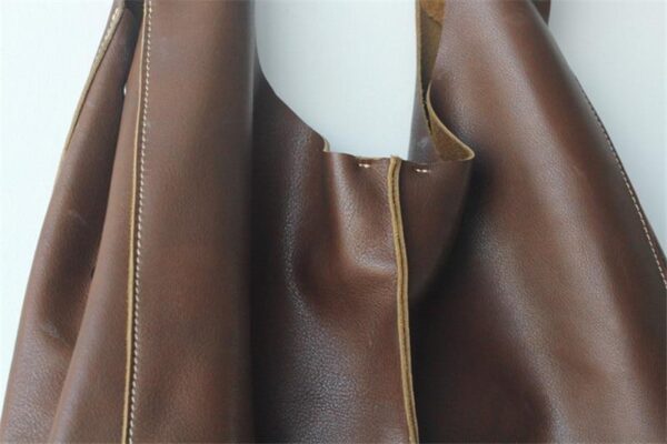 LC06 - WOMEN'S FASHION BAG.
