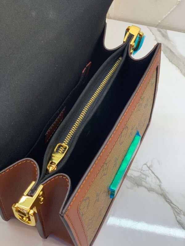 LC09 - Louis Vuitton Women's Fashion Bag
