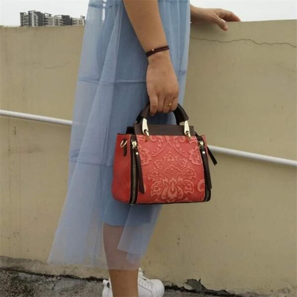 LC11 - WOMEN'S FASHION BAG.
