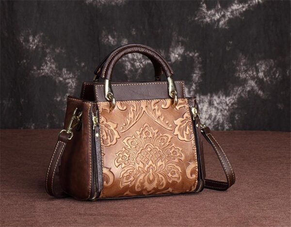 LC11 - WOMEN'S FASHION BAG.