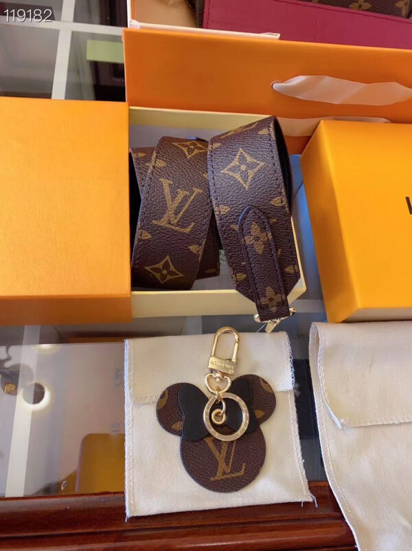 LC12 - Louis Vuitton Women's Fashion Bag