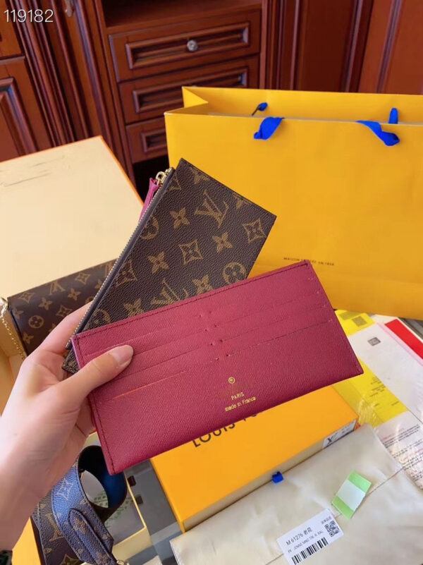 LC12 - Louis Vuitton Women's Fashion Bag