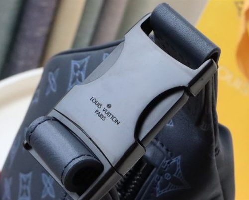 LC153 - Louis Vuitton Women’s Fashion Bag