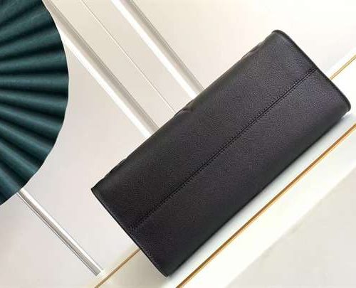 LC160 - Louis Vuitton Women’s Fashion Bag