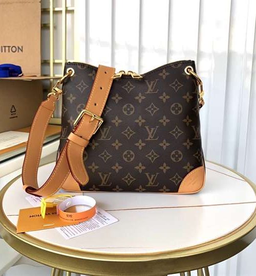 LC161 - Louis Vuitton Women’s Fashion Bag