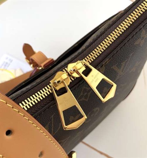 LC161 - Louis Vuitton Women’s Fashion Bag