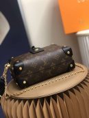 LC162 - Louis Vuitton Women’s Fashion Bag 