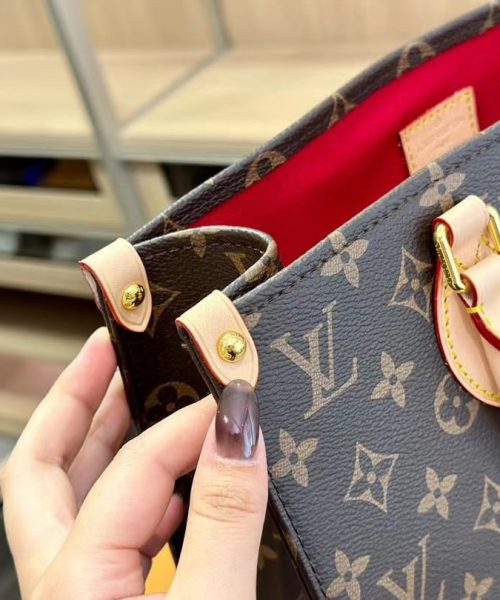 LC164 - Louis Vuitton Women’s Fashion Bag