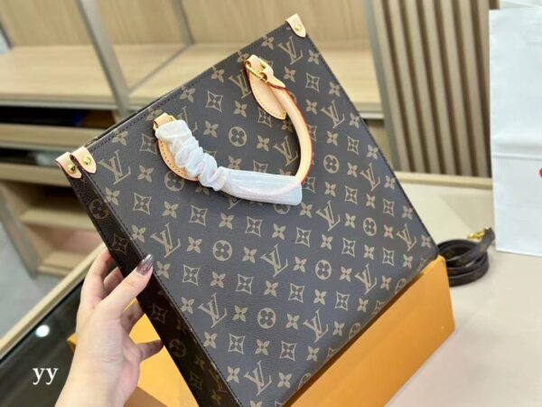 LC164 - Louis Vuitton Women’s Fashion Bag