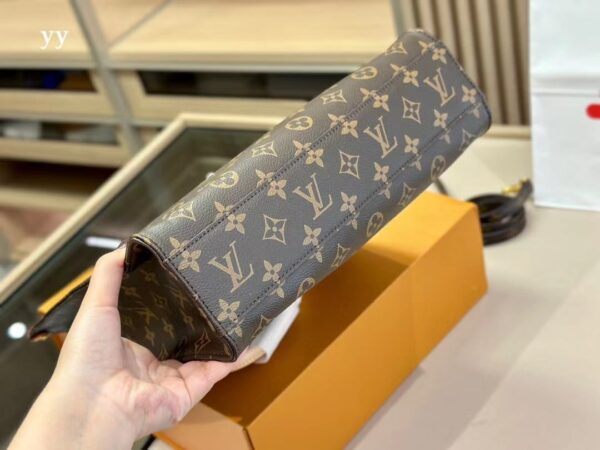 LC164 - Louis Vuitton Women’s Fashion Bag