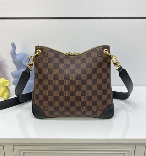 LC165 - Louis Vuitton Women’s Fashion Bag