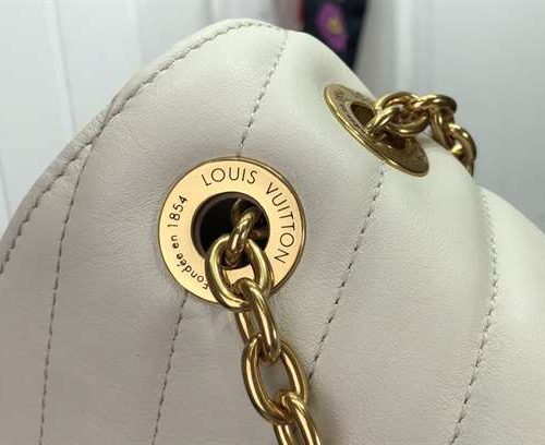 LC169 - Louis Vuitton Women’s Fashion Bag 