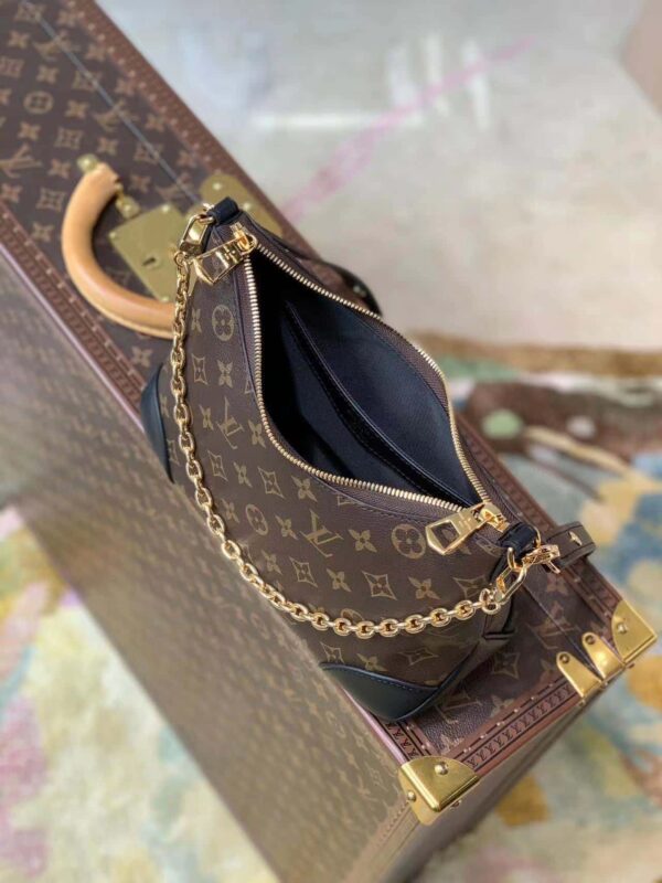 LC170 - Louis Vuitton Women’s Fashion Bag