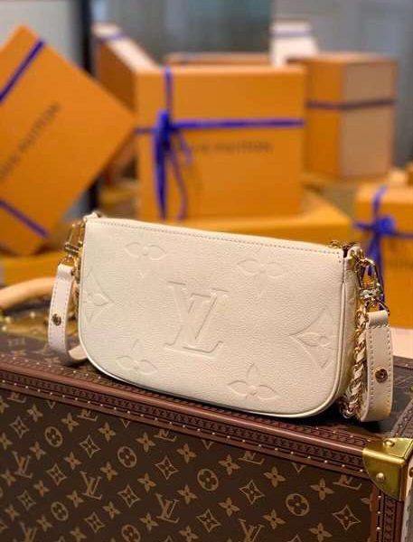 LC176 - Louis Vuitton Women’s Fashion Bag 