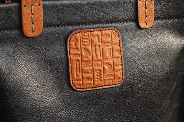 LC18 - WOMEN'S FASHION BAG.