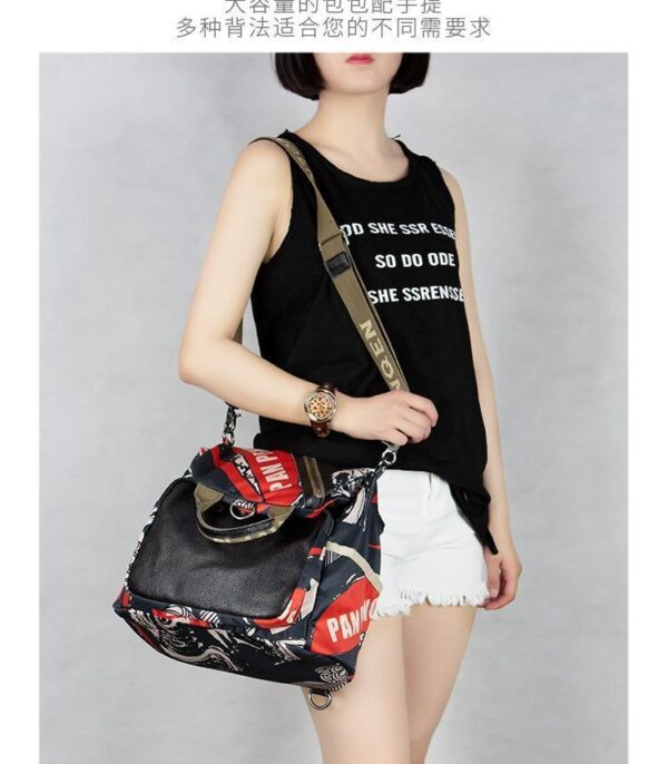 LC20 - WOMEN'S FASHION BAG.