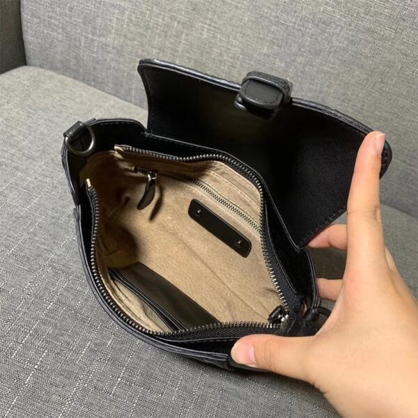 LC24 - WOMEN'S FASHION BAG.