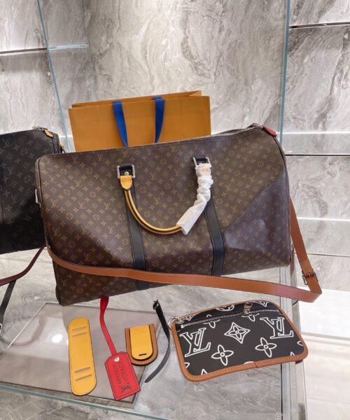 LC240 - Louis Vuitton Brown Women's Fashion Bag