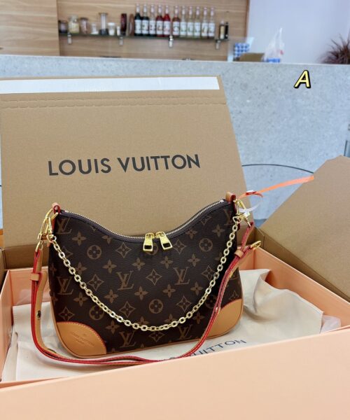 LC241 - Louis Vuitton Women's Fashion Bag