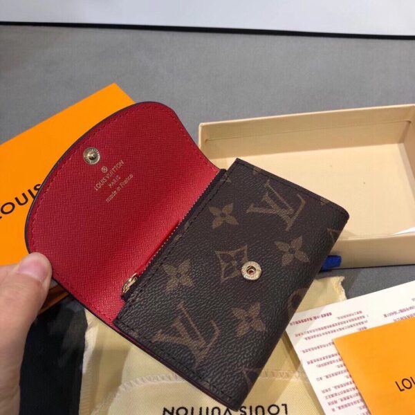 LC244 - Louis Vuitton Women's Fashion Bag