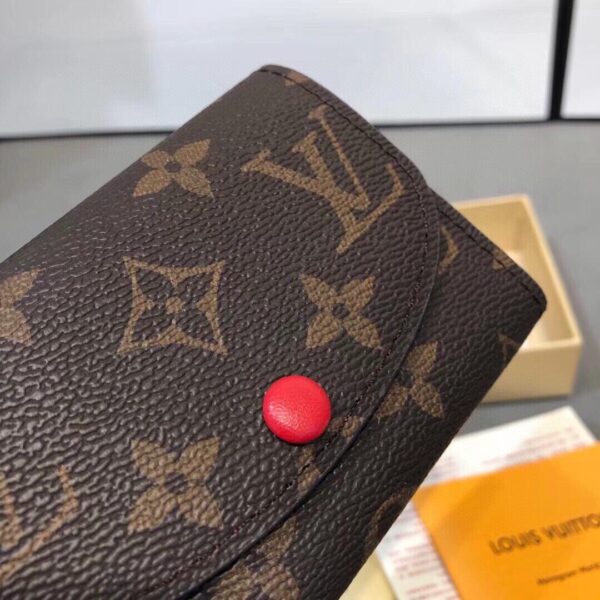 LC244 - Louis Vuitton Women's Fashion Bag