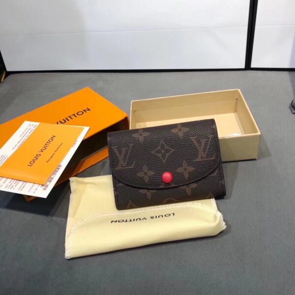LC244 - Louis Vuitton Women's Fashion Bag
