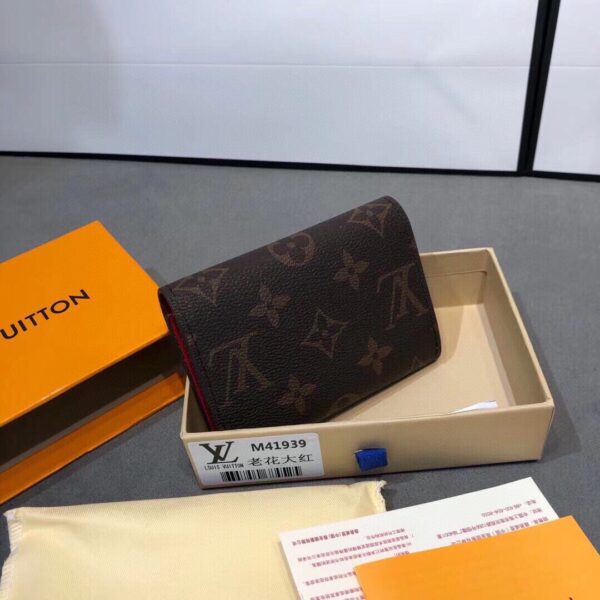 LC244 - Louis Vuitton Women's Fashion Bag