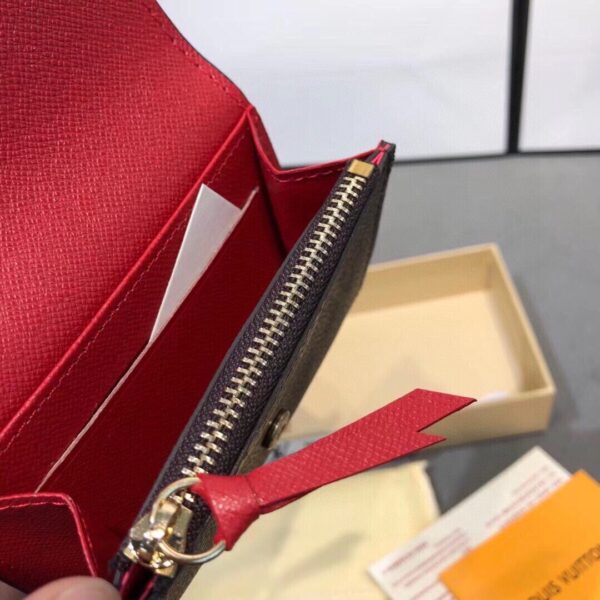 LC244 - Louis Vuitton Women's Fashion Bag