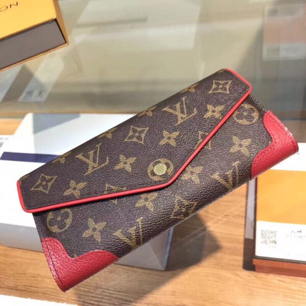 LC245 - Louis Vuitton Women's Fashion Bag