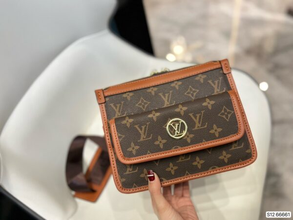 LC250 - Louis Vuitton Women's Fashion Bag