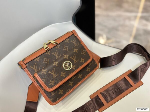 LC250 - Louis Vuitton Women's Fashion Bag