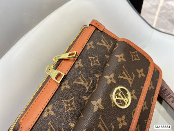 LC250 - Louis Vuitton Women's Fashion Bag