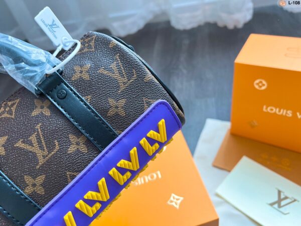LC259 - Louis Vuitton Women's Fashion Bag