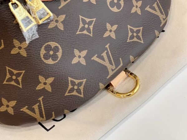 LC26 - Louis Vuitton Women's Fashion Bag