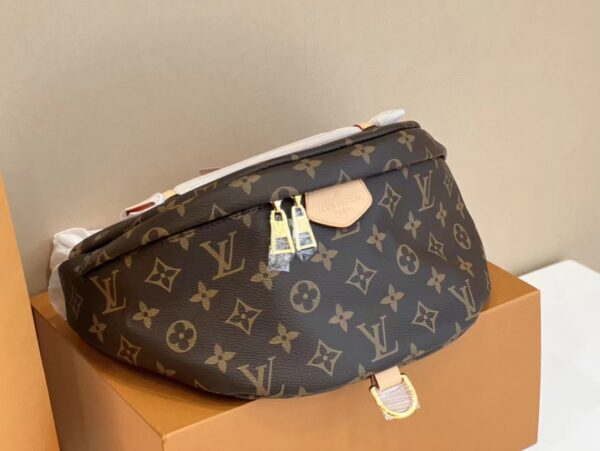 LC26 - Louis Vuitton Women's Fashion Bag