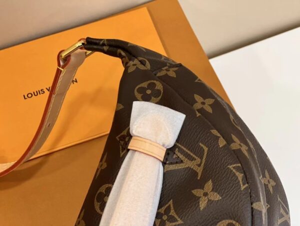 LC26 - Louis Vuitton Women's Fashion Bag