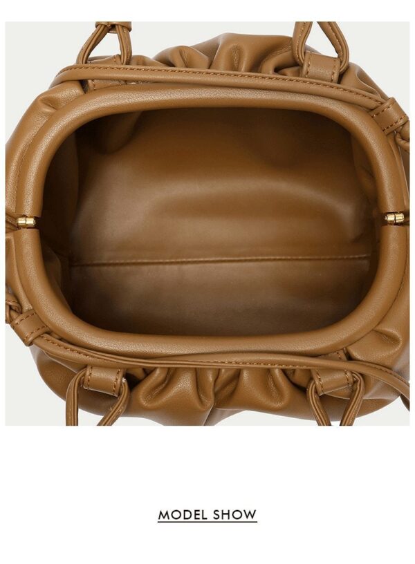 LC26 - WOMEN'S FASHION BAG.