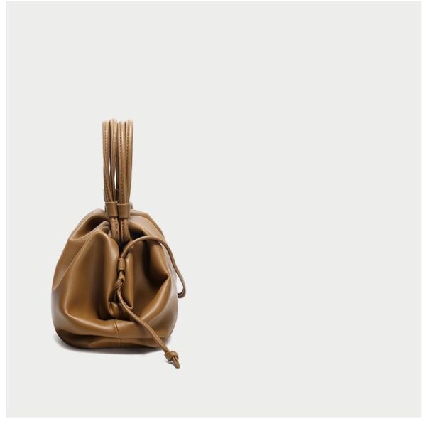 LC26 - WOMEN'S FASHION BAG.